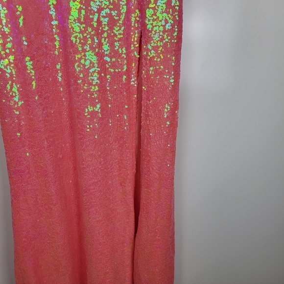 NWT Pear Culture Juniors Tulle-Trim Off-The-Shoulder Sequin Gown in Coral Size 9 - Picture 8 of 12
